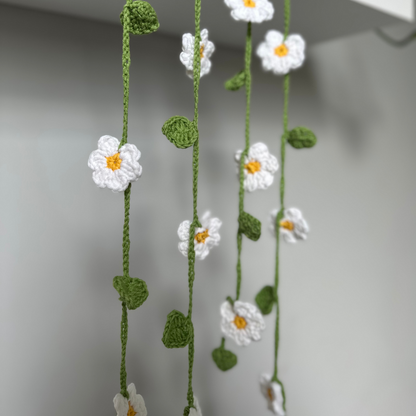 No Sew Flower Garland Crochet Pattern in English | Daisy Flower Curtain