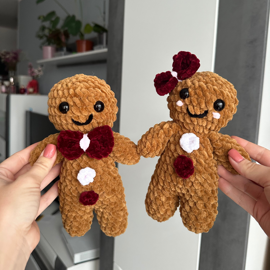 Gingerbread Couple Crochet Pattern Low-Sew in English | Gingerbread Man and Woman | Crochet Christmas |