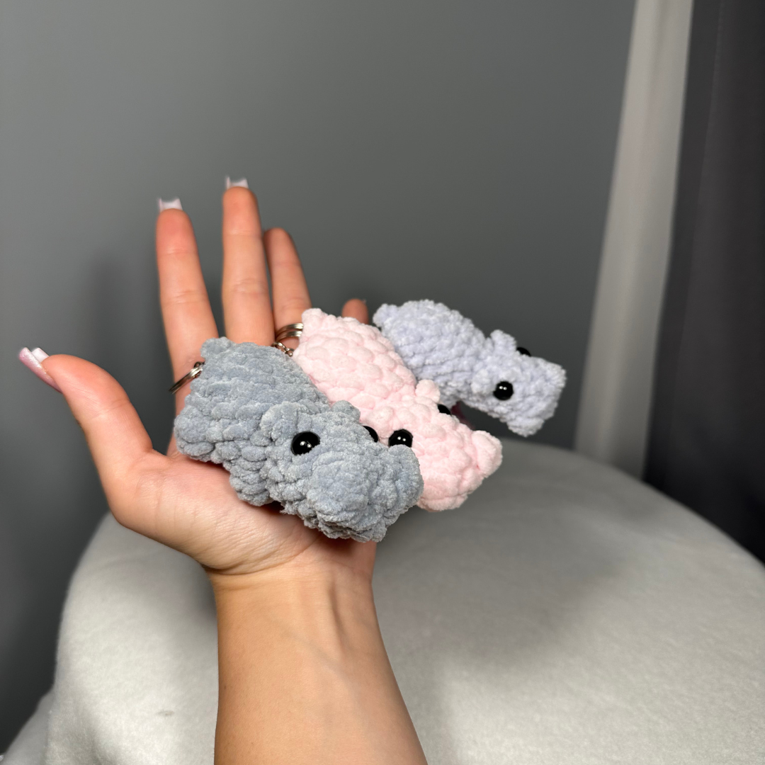 No Sew Hippo Keychain Crochet Pattern in English