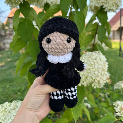 Wednesday Addams Low Sew Crochet Pattern in English
